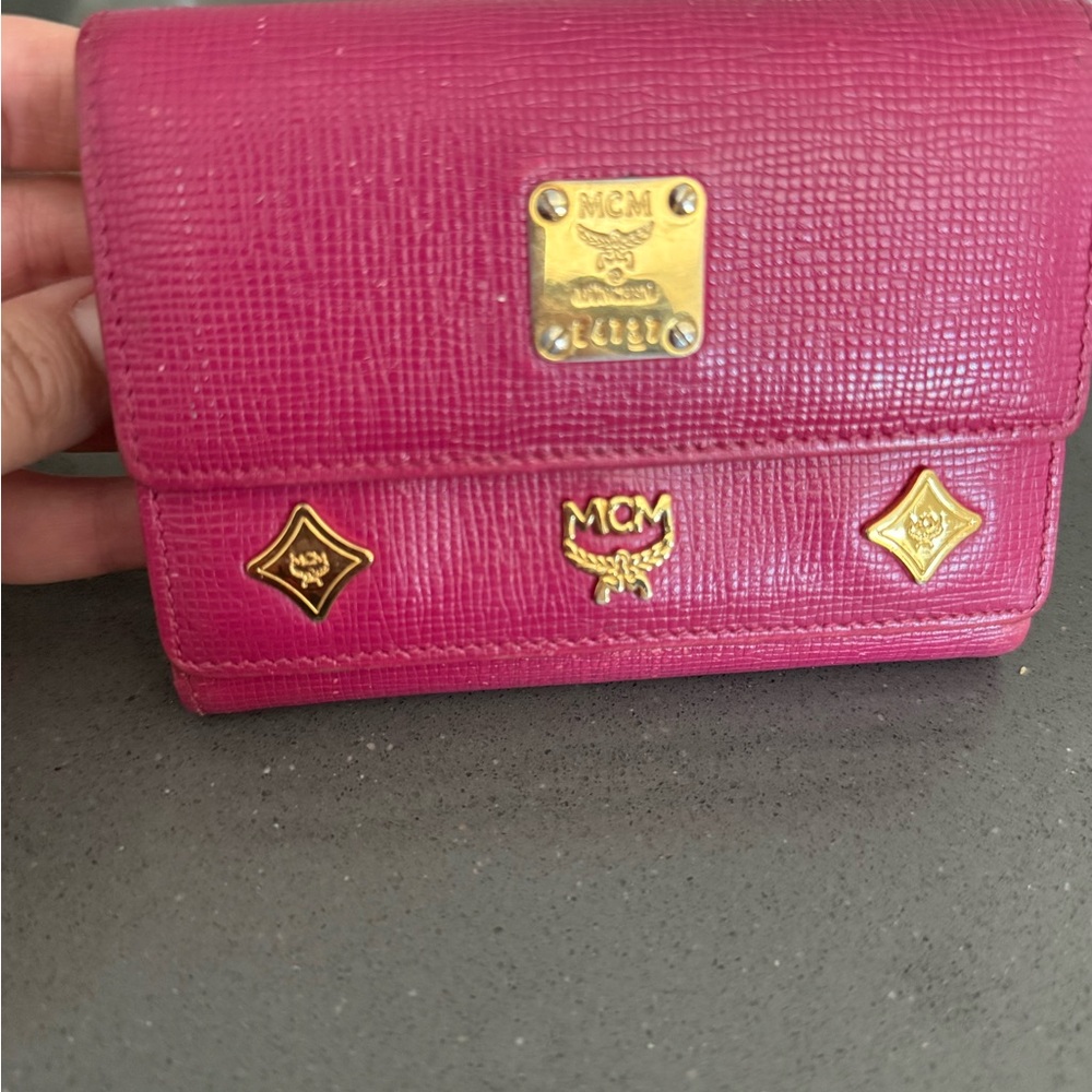 MCM Hot Pink Leather Wallet with Charm. EUC - Picture 4 of 11